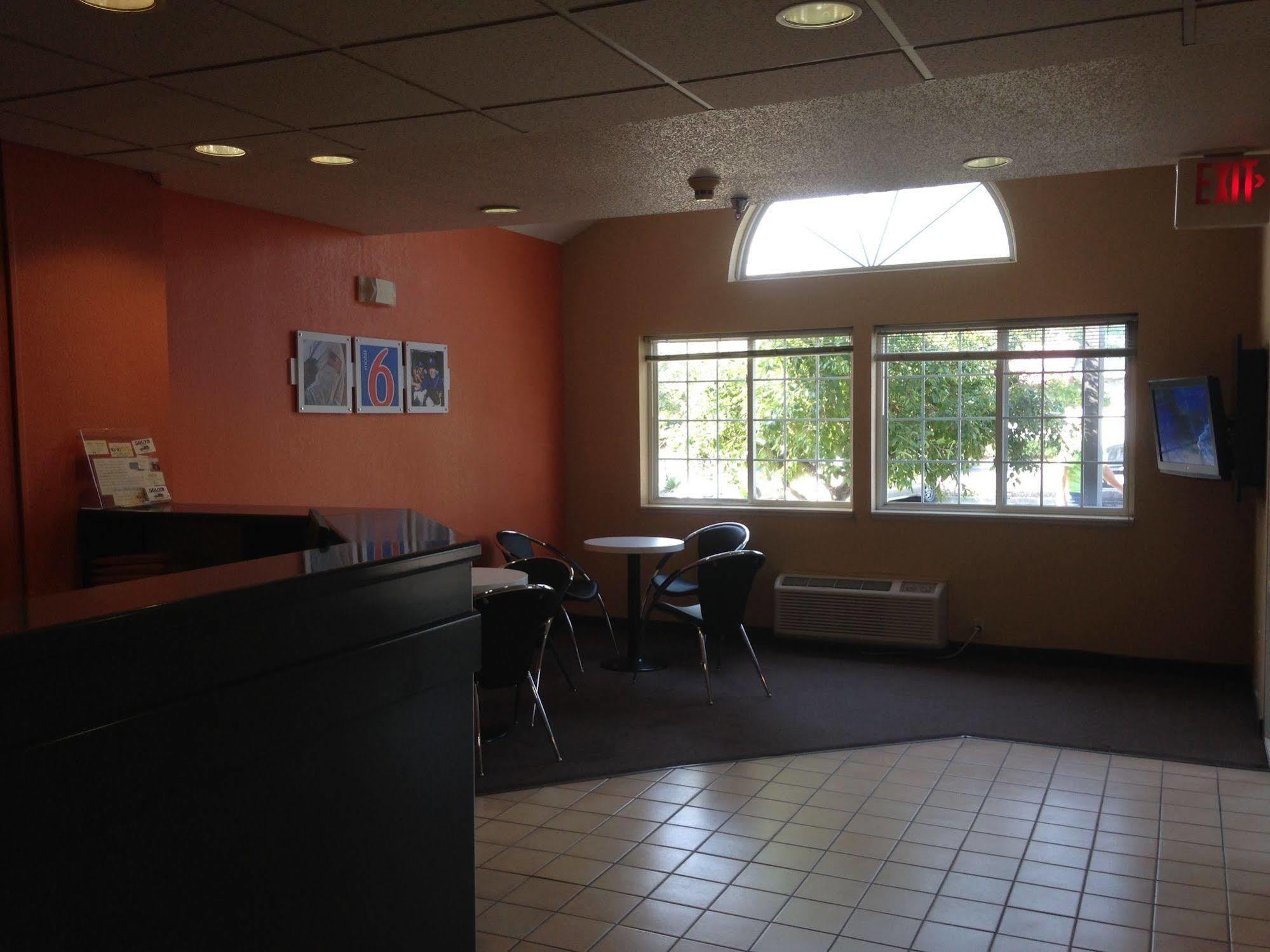 Motel 6-Olathe, Ks Exterior photo