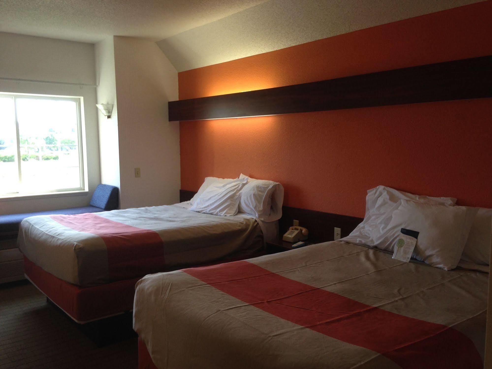 Motel 6-Olathe, Ks Exterior photo